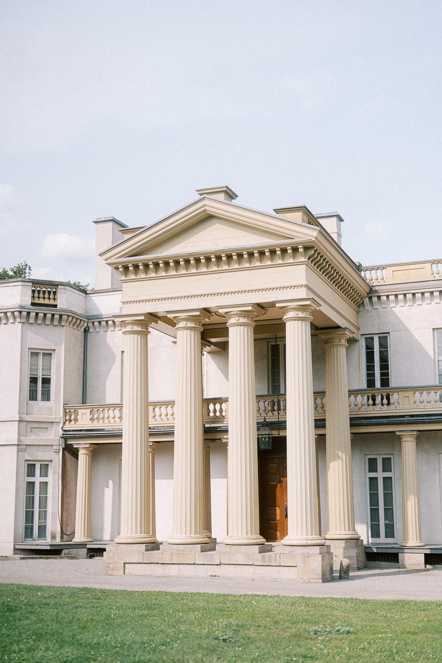 Dundurn Castle portico with tall columns in Hamilton, Ontario