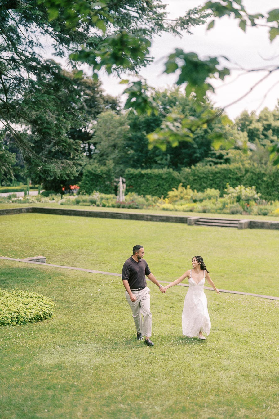 Parkwood Estate Engagement Photoshoot