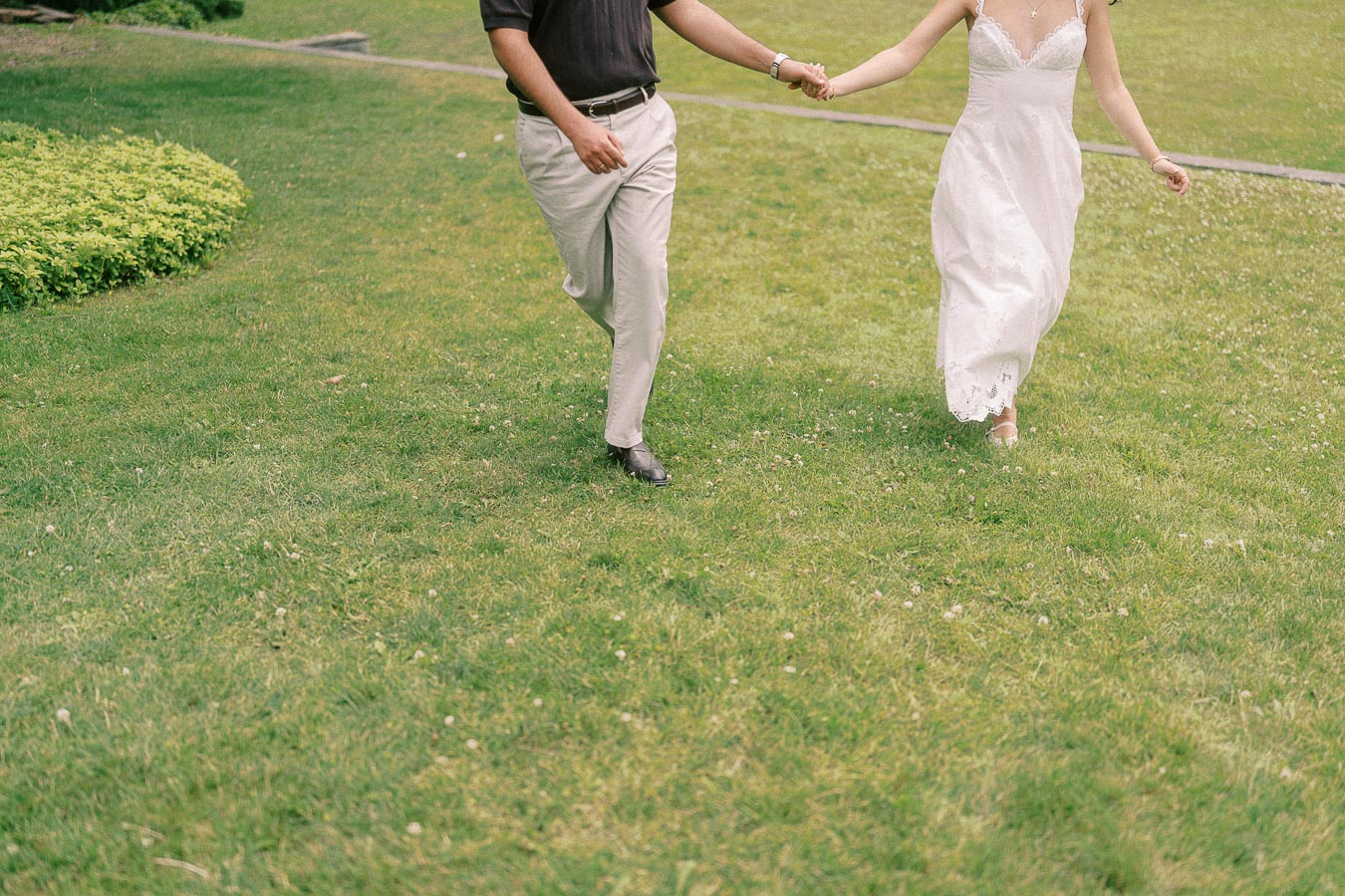 Parkwood Estate Engagement Photoshoot