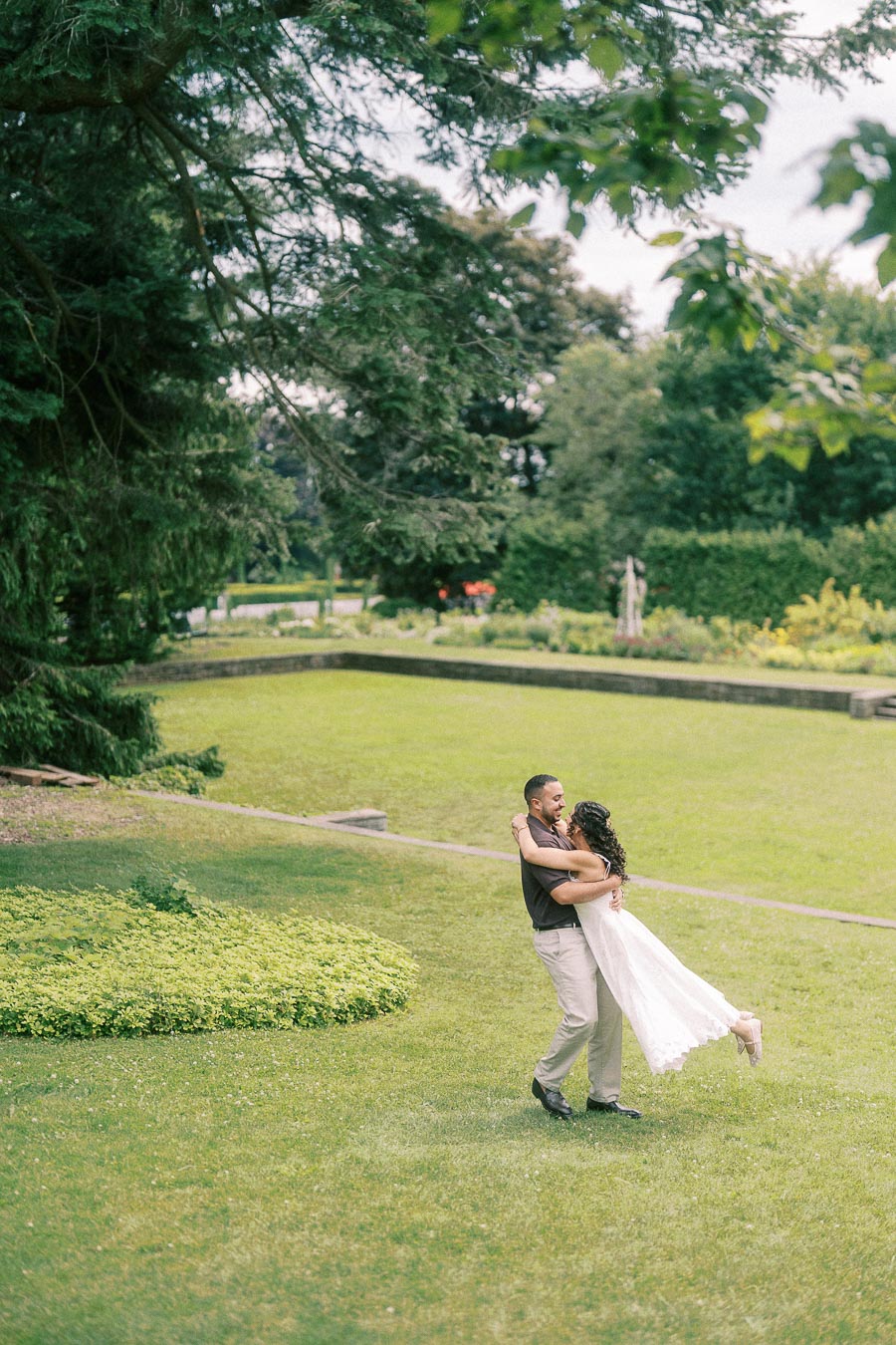 Parkwood Estate Engagement Photoshoot