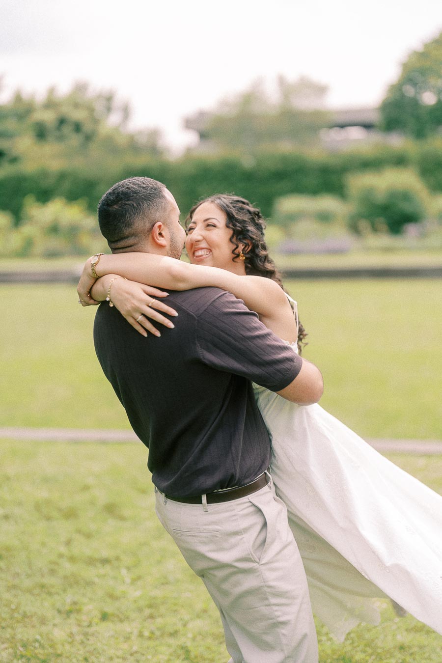 Parkwood Estate Engagement Photoshoot