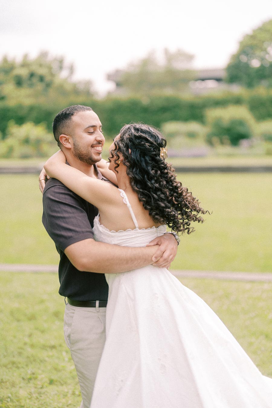 Parkwood Estate Engagement Photoshoot