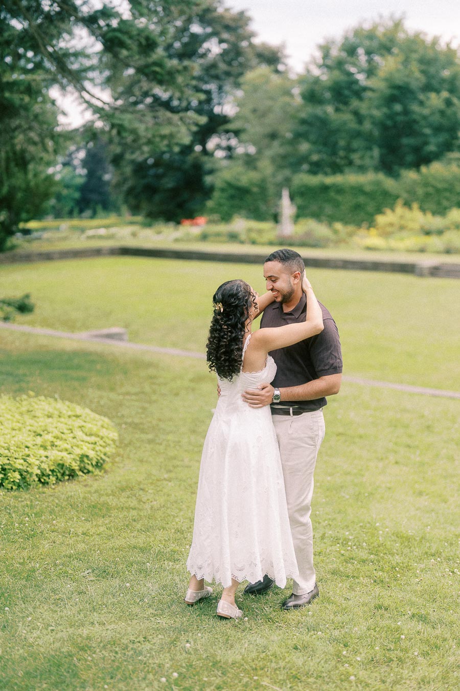Parkwood Estate Engagement Photoshoot
