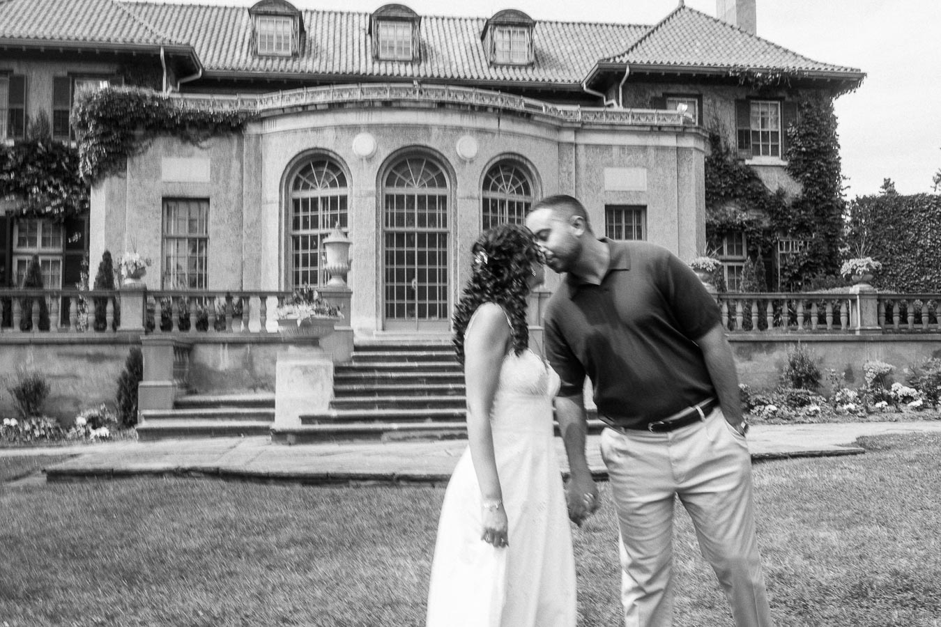 Parkwood Estate Engagement Photoshoot