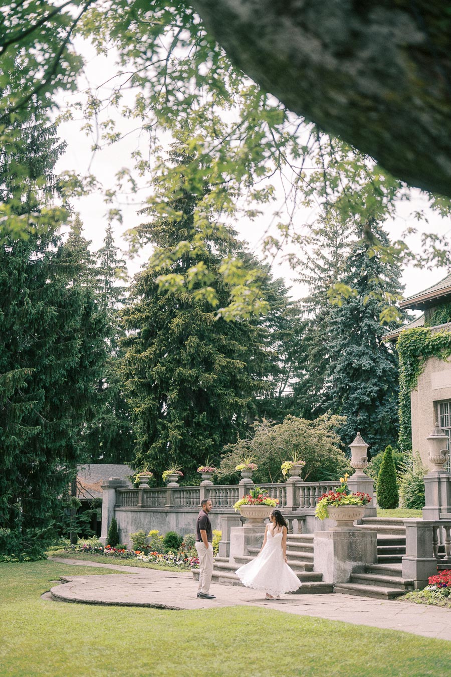 Parkwood Estate Engagement Photoshoot