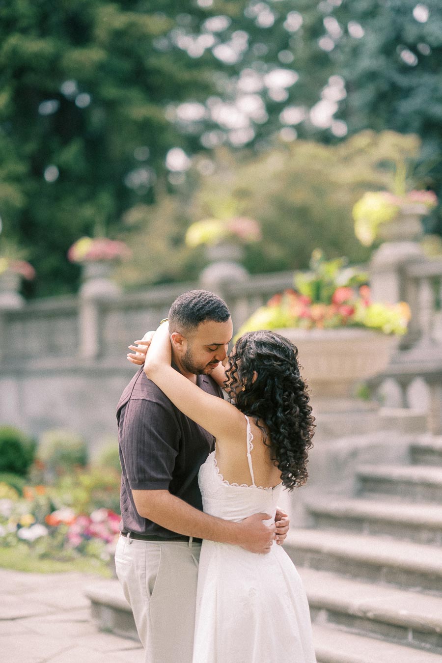 Parkwood Estate Engagement Photoshoot