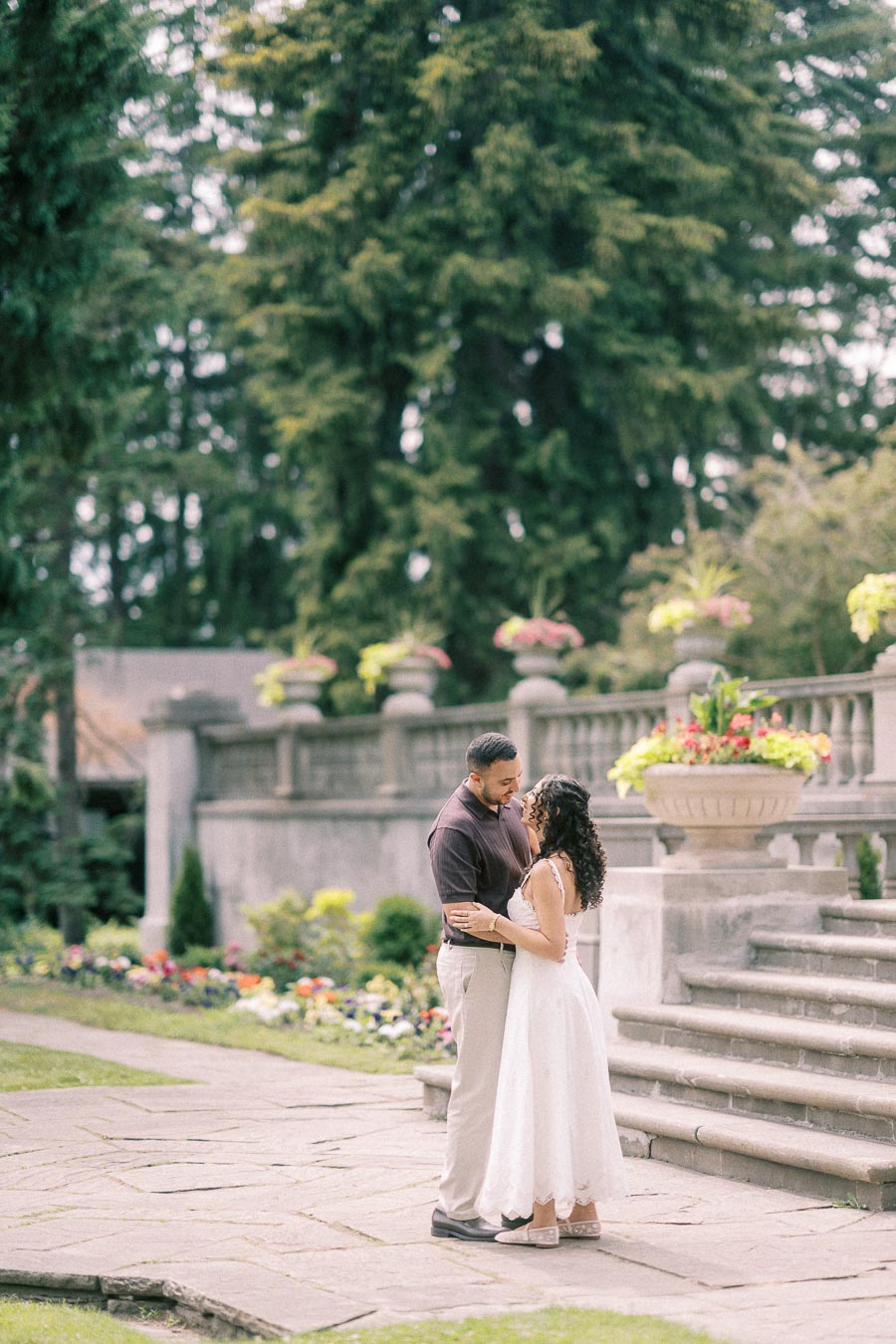 Parkwood Estate Engagement Photoshoot