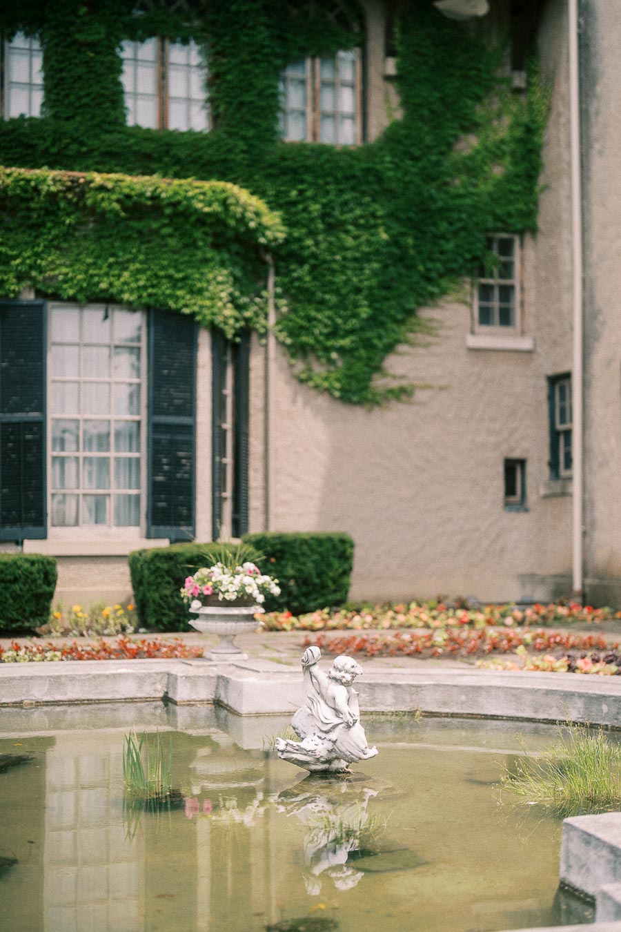 Parkwood Estate Engagement Photoshoot