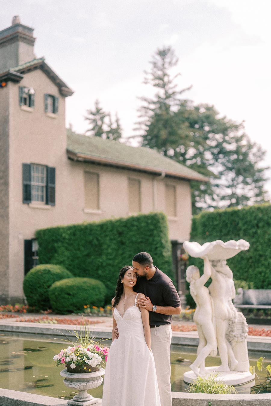 Parkwood Estate Engagement Photoshoot