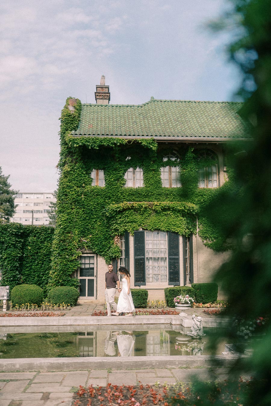 Parkwood Estate Engagement Photoshoot