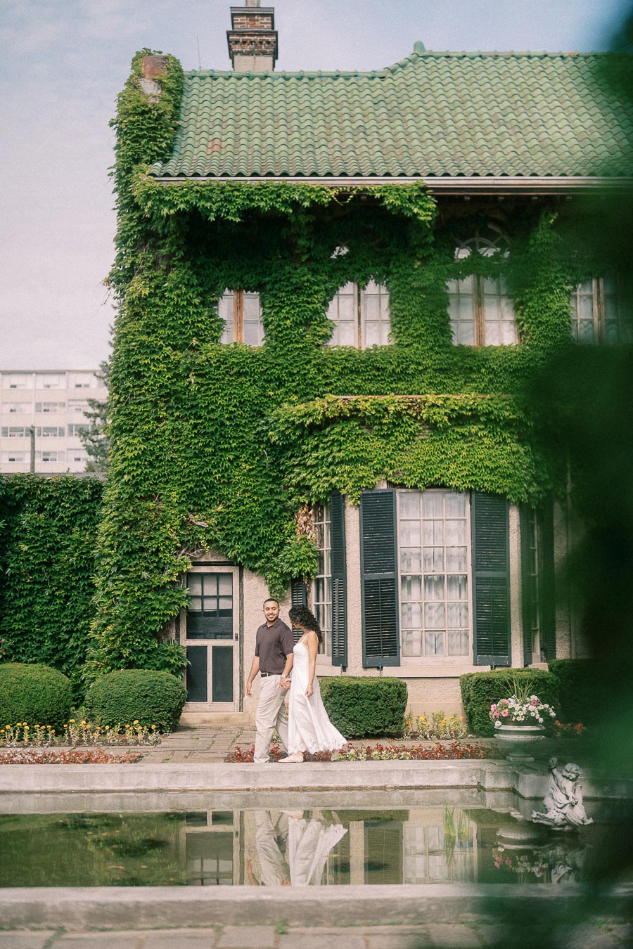 Parkwood Estate Engagement Photoshoot