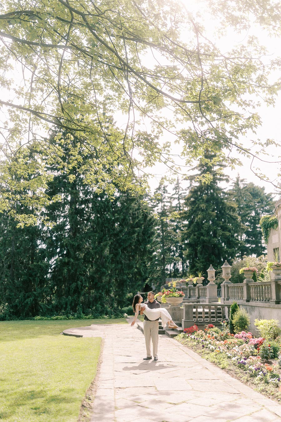 Parkwood Estate Engagement Photoshoot