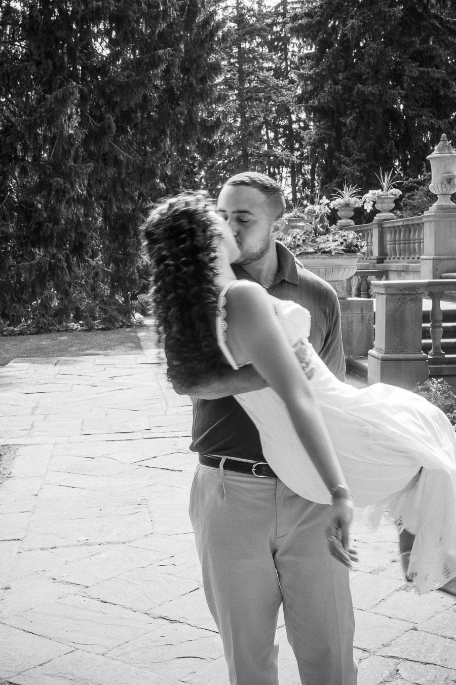Parkwood Estate Engagement Photoshoot