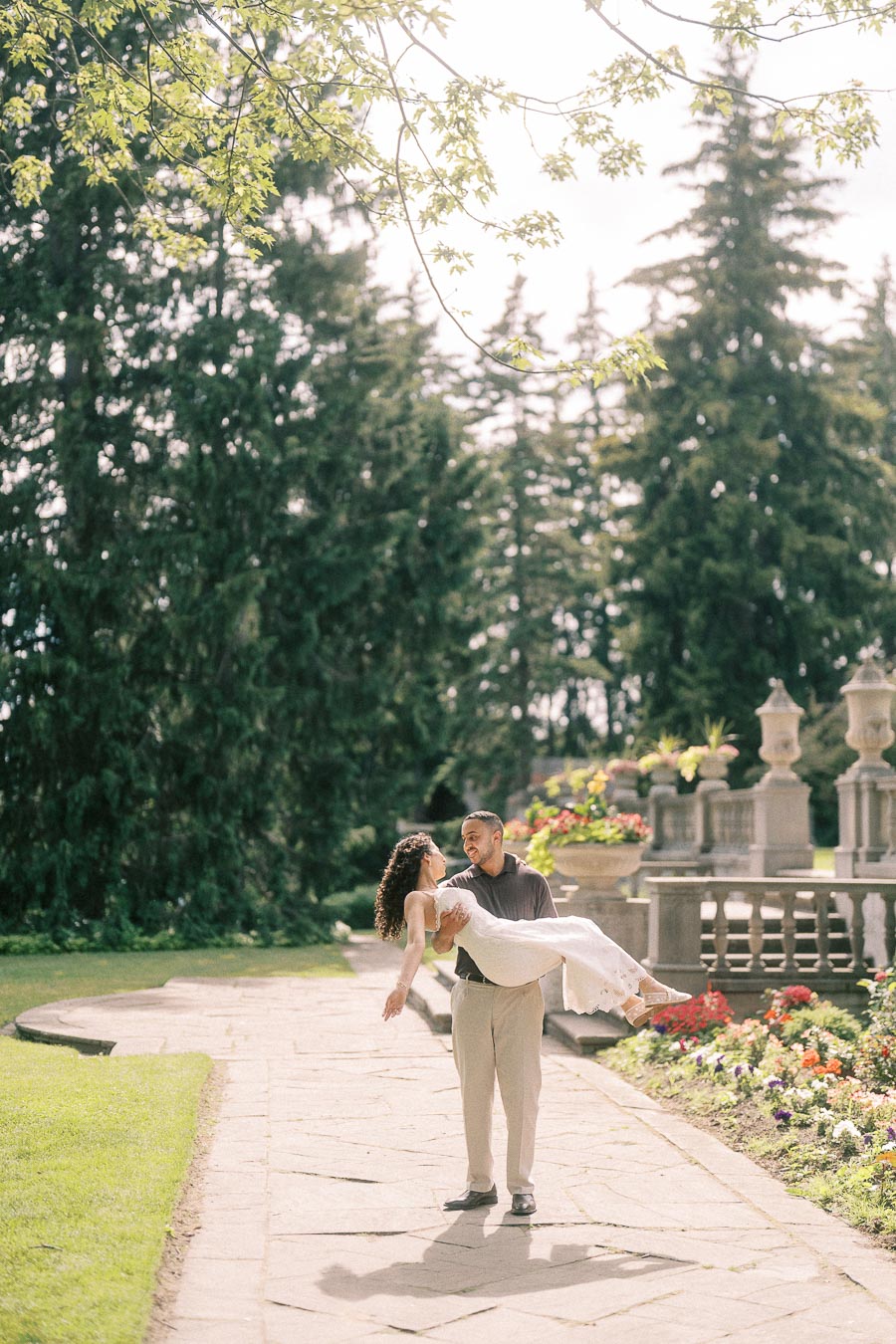 Parkwood Estate Engagement Photoshoot